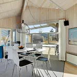 Дом отдыха In Hvide Sande With Sauna Bjerregard