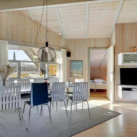 5 Bedroom Pet Friendly In Hvide Sande