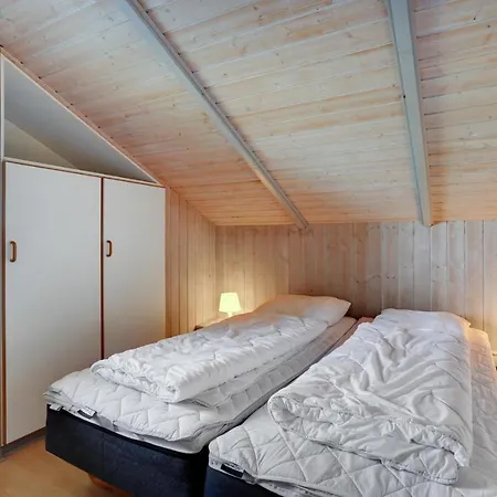 5 Bedroom Pet Friendly In Hvide Sande *