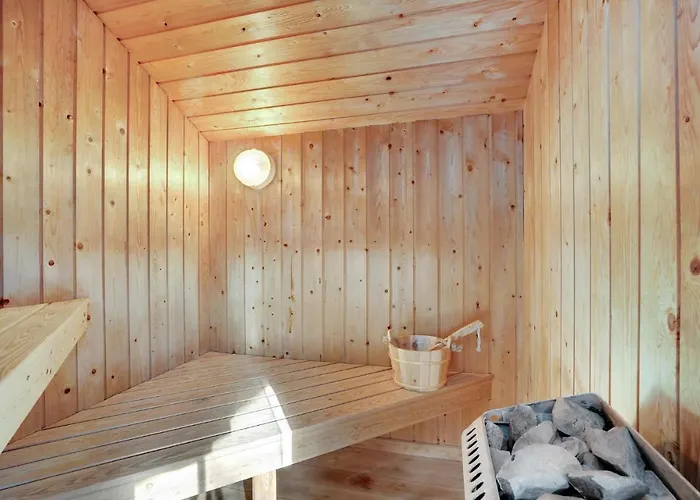 Gorgeous In Hvide Sande With Sauna 펜션
