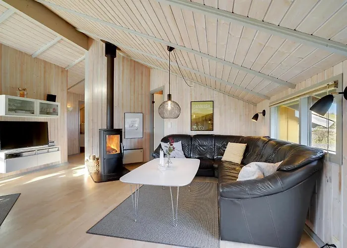 펜션 Gorgeous In Hvide Sande With Sauna Bjerregård